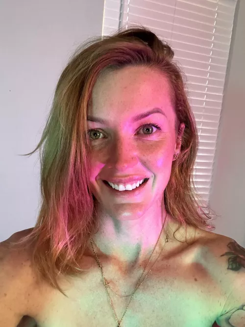 Messing around with the lights in my room taking selfies  by fitredd