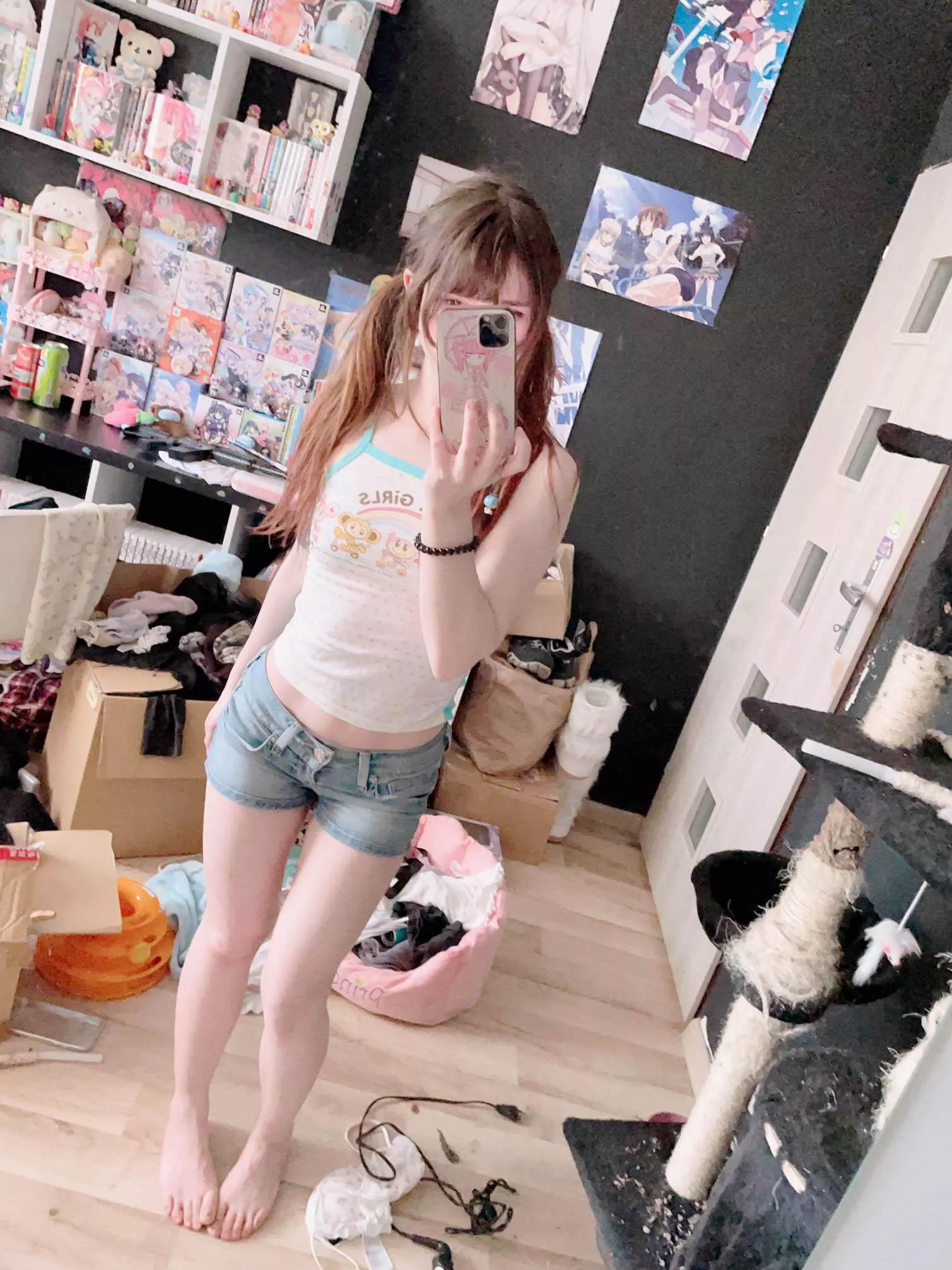 Mirror selfie for today posted by goldenpupu