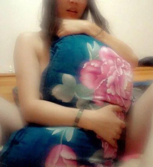 Morning snuggles with my pillow by mongoliansexyBBQ