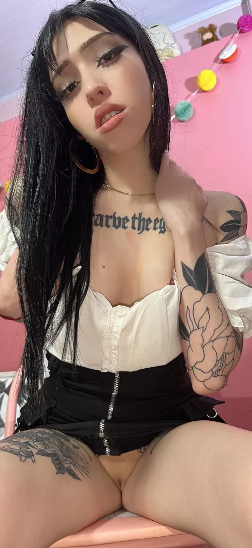 My boss adores me, maybe it's because I forget to wear panties by Lilly_IR