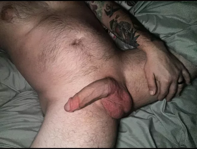 Never quit sure how to get angles right or pose  by Ta2ed_guy