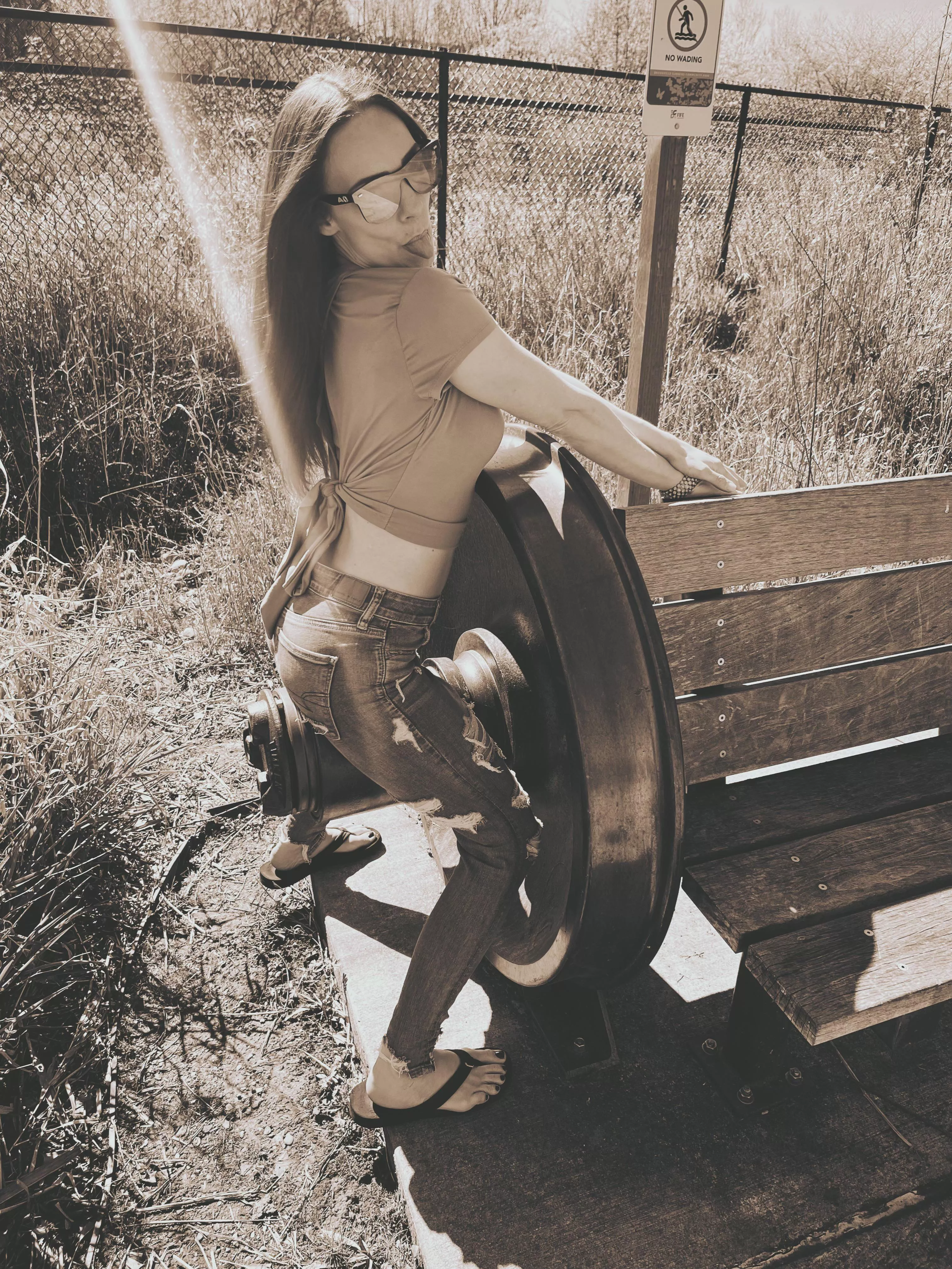 Outdoor riding this big pole  posted by Canyon35Hunter