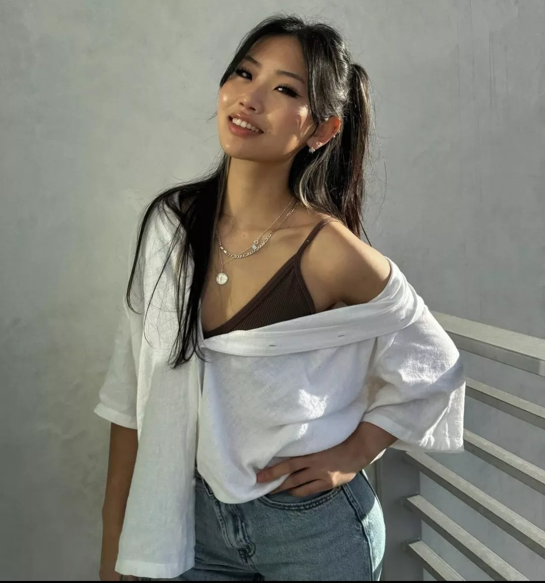 Ponytail cutie posted by Icantmakeausername27