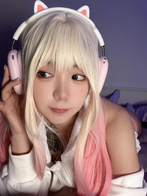 prrrr, this kitty loves to lick and loves to be licked by Minimum-Fisherman142