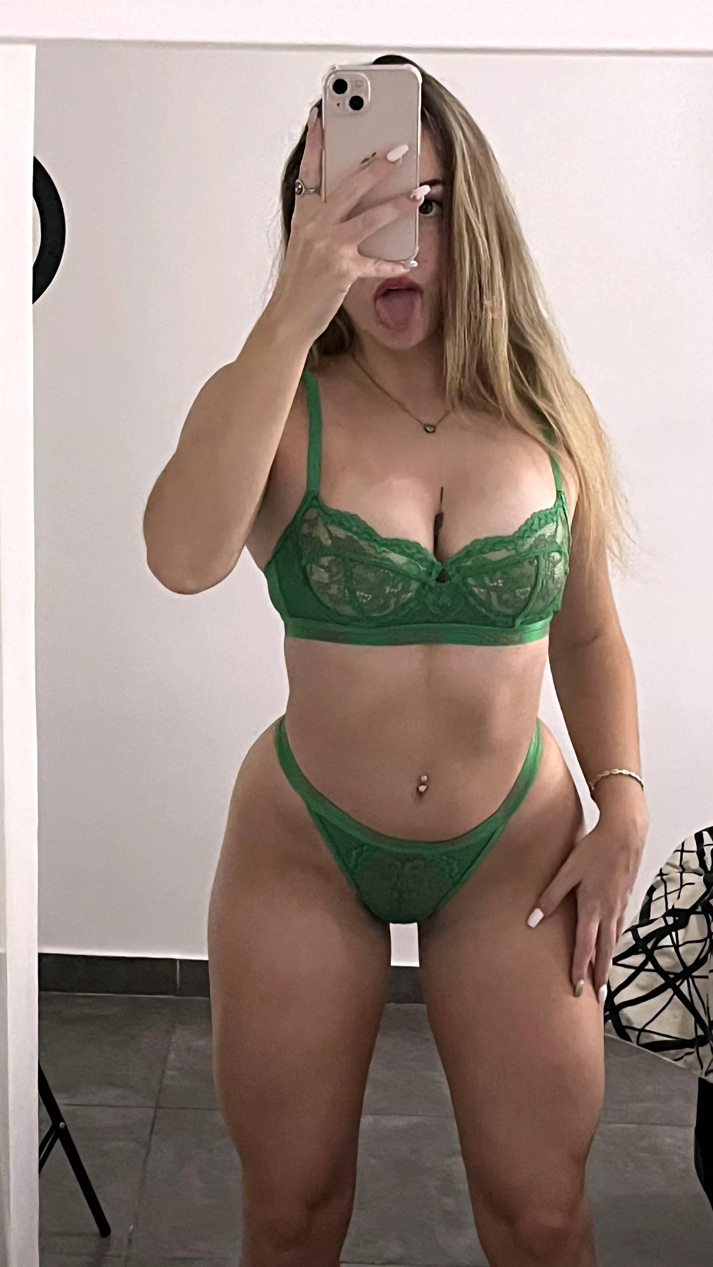 ready to get bullied from a fresh 19 yo girl ? posted by PolicyFront3501