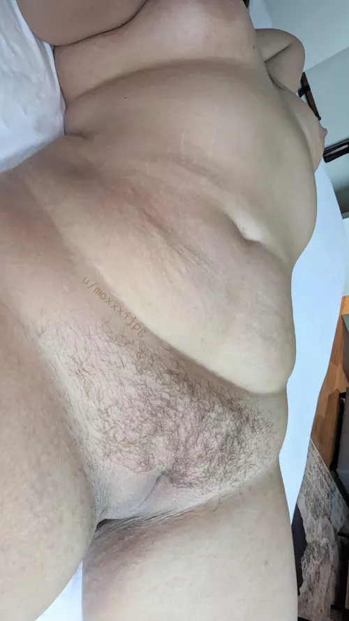 Should I commit to a full bush?  by moxxxijpg