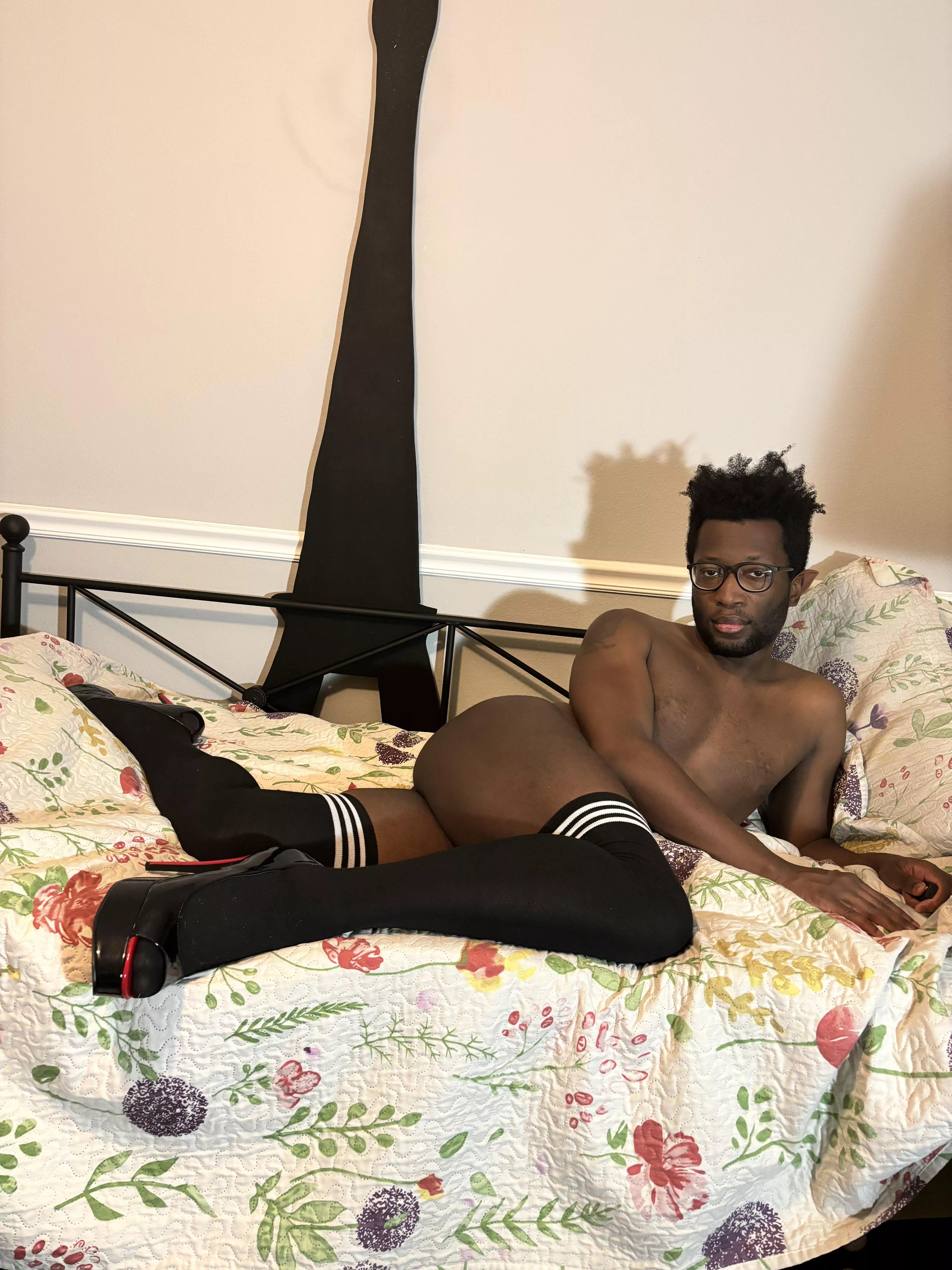 The elf ears stay on  posted by _SlutBun