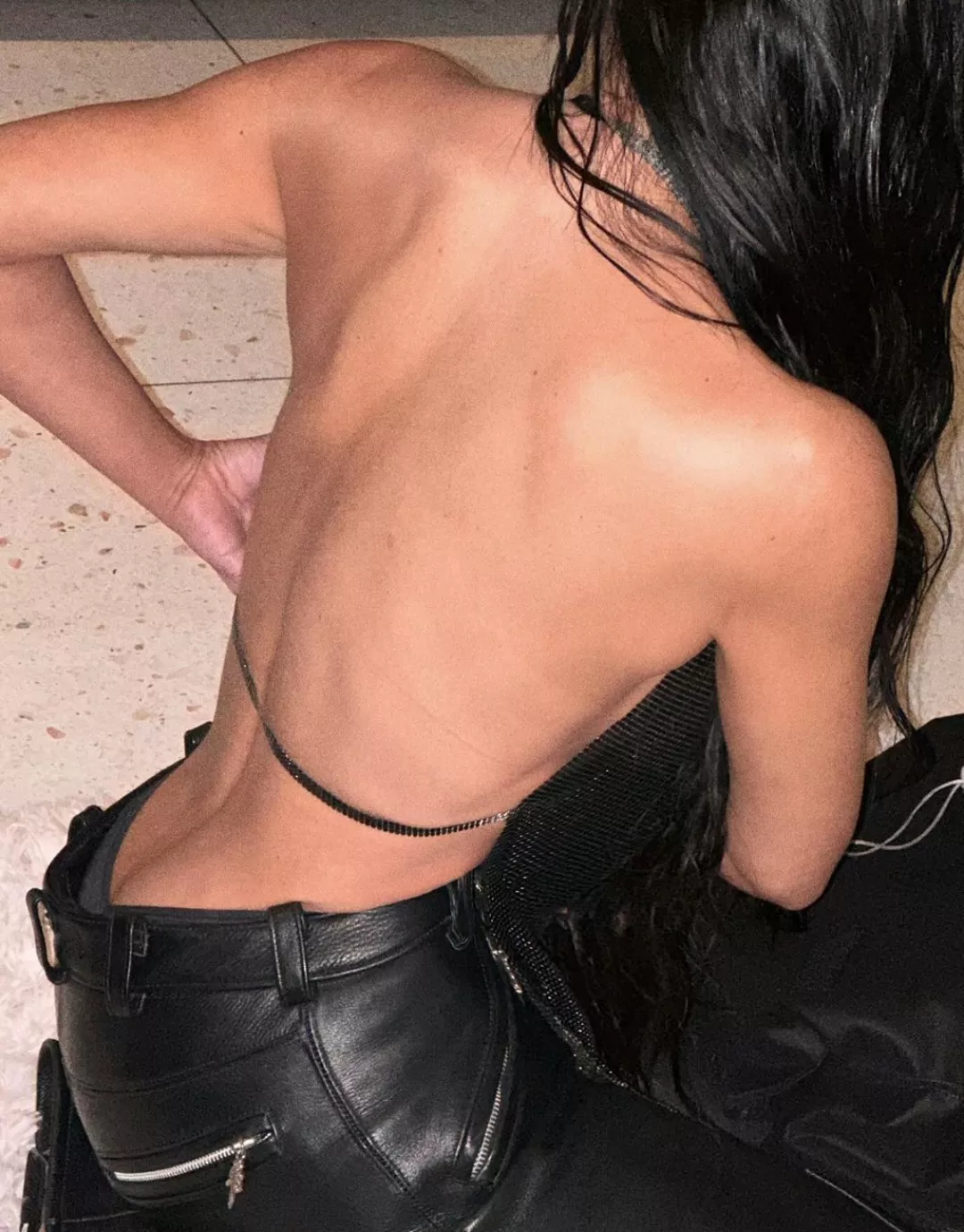 Tiny Waist  posted by Exciting_Neck_4087