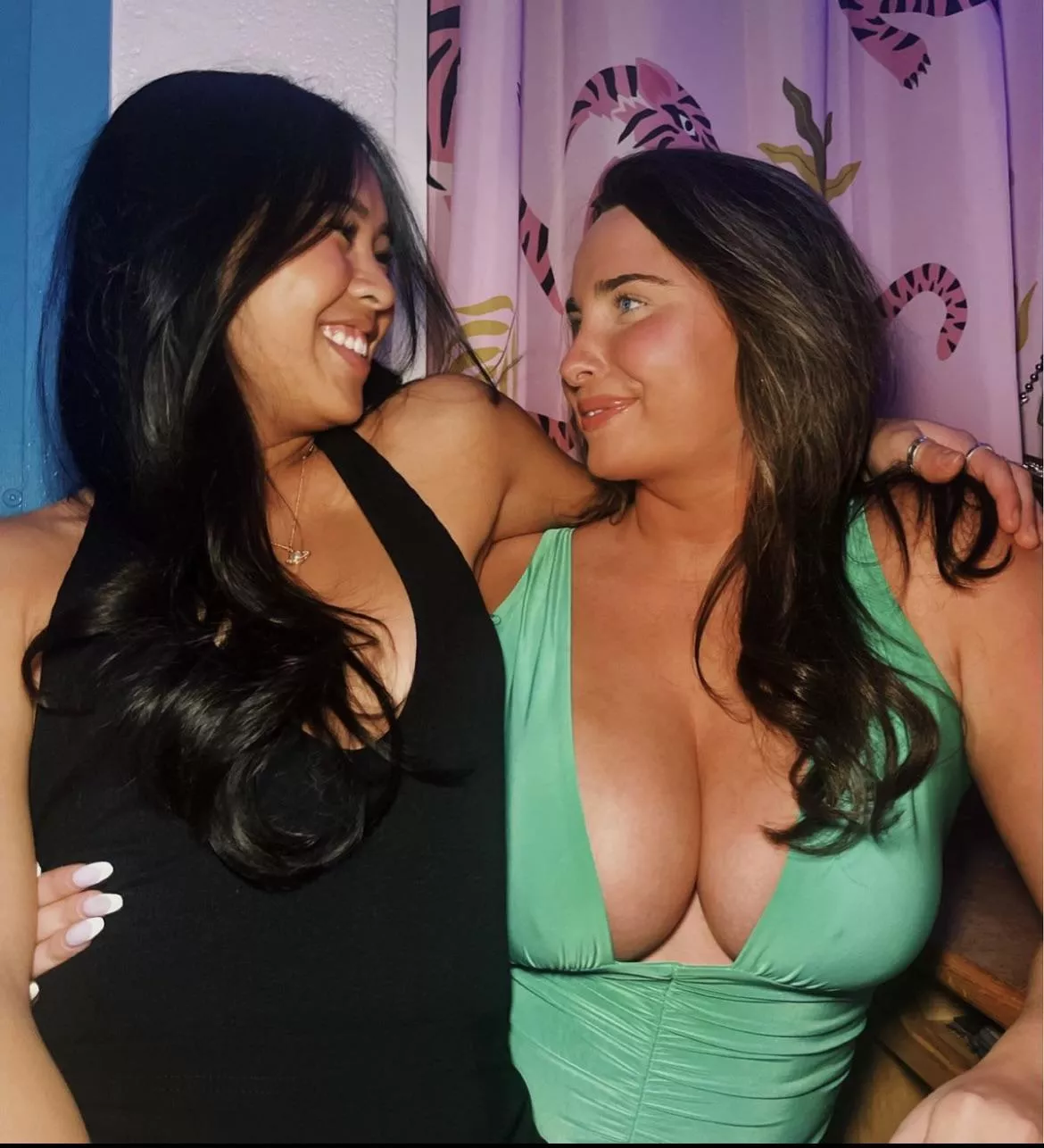 Trying to maintain eye contact posted by extremelyhungjake