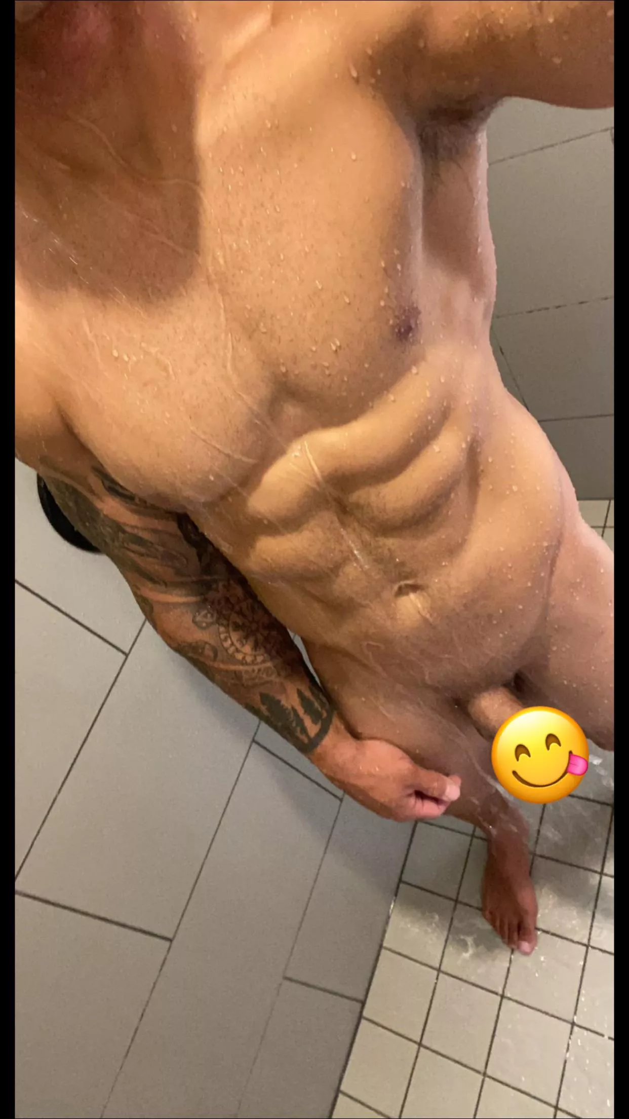 Wet (35) posted by eyenokia