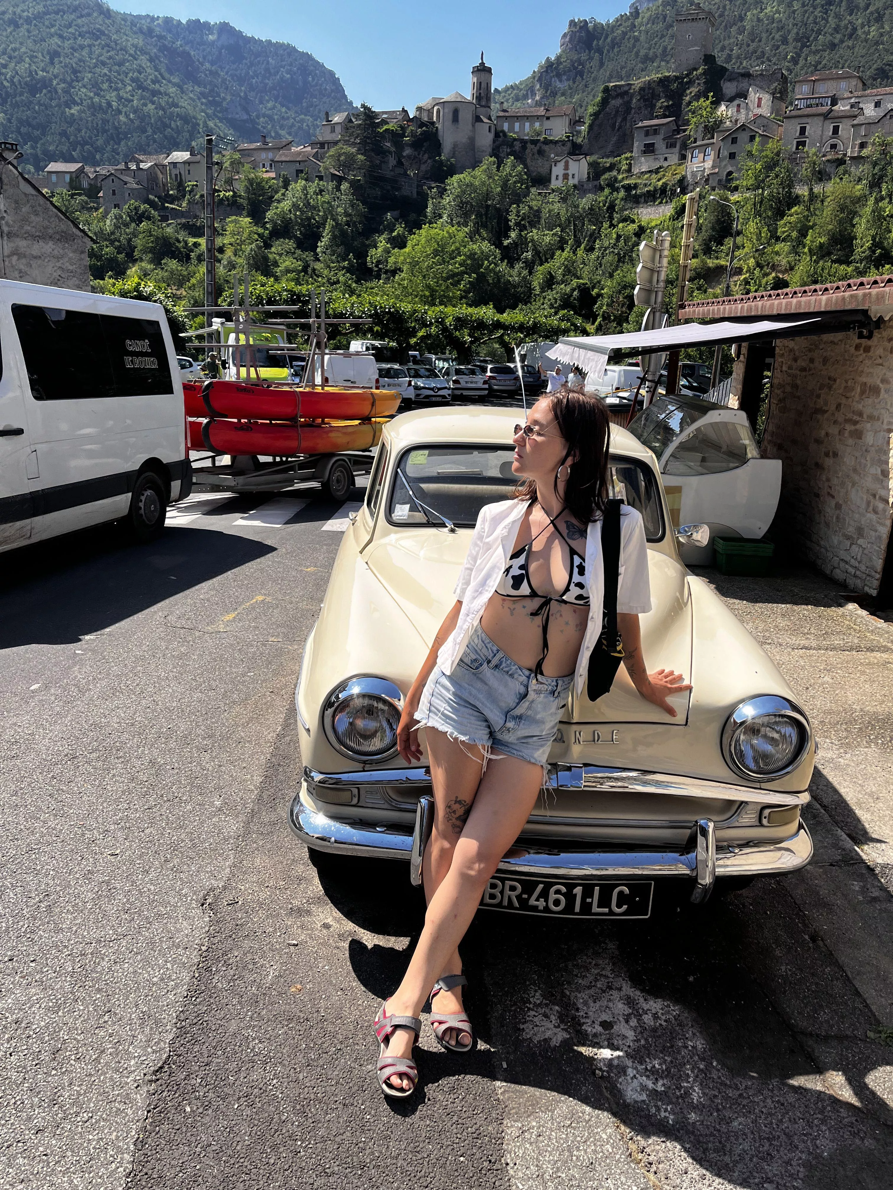 Will the guys at school notice me if I wear this shirt? posted by needsomeadviiice