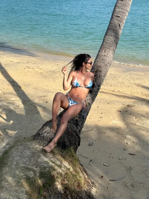 Would you like to be alone with me on the beach? by 2hott2btrue