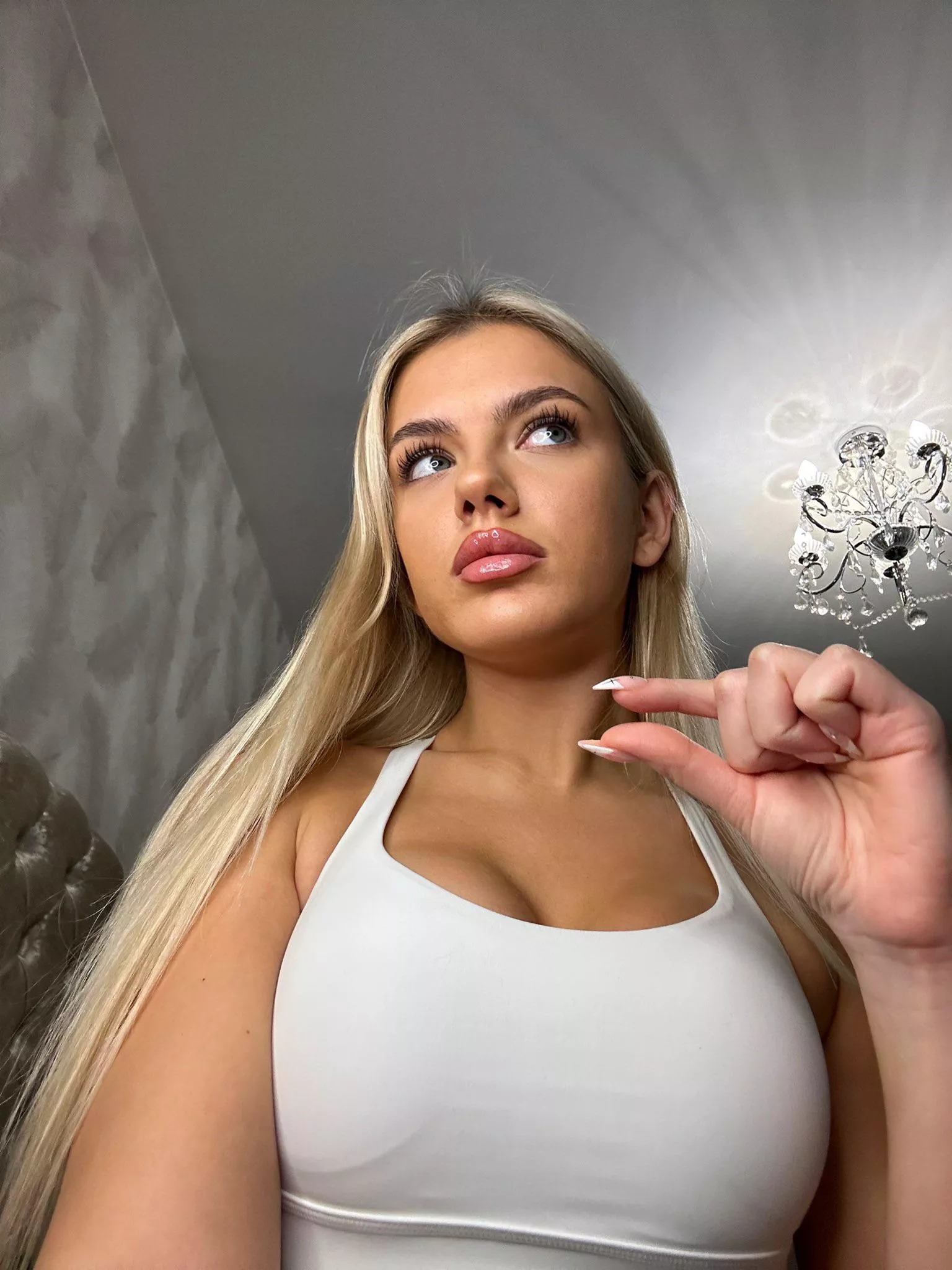 you want me to step on you and degrade you, sissy? posted by jessy_016