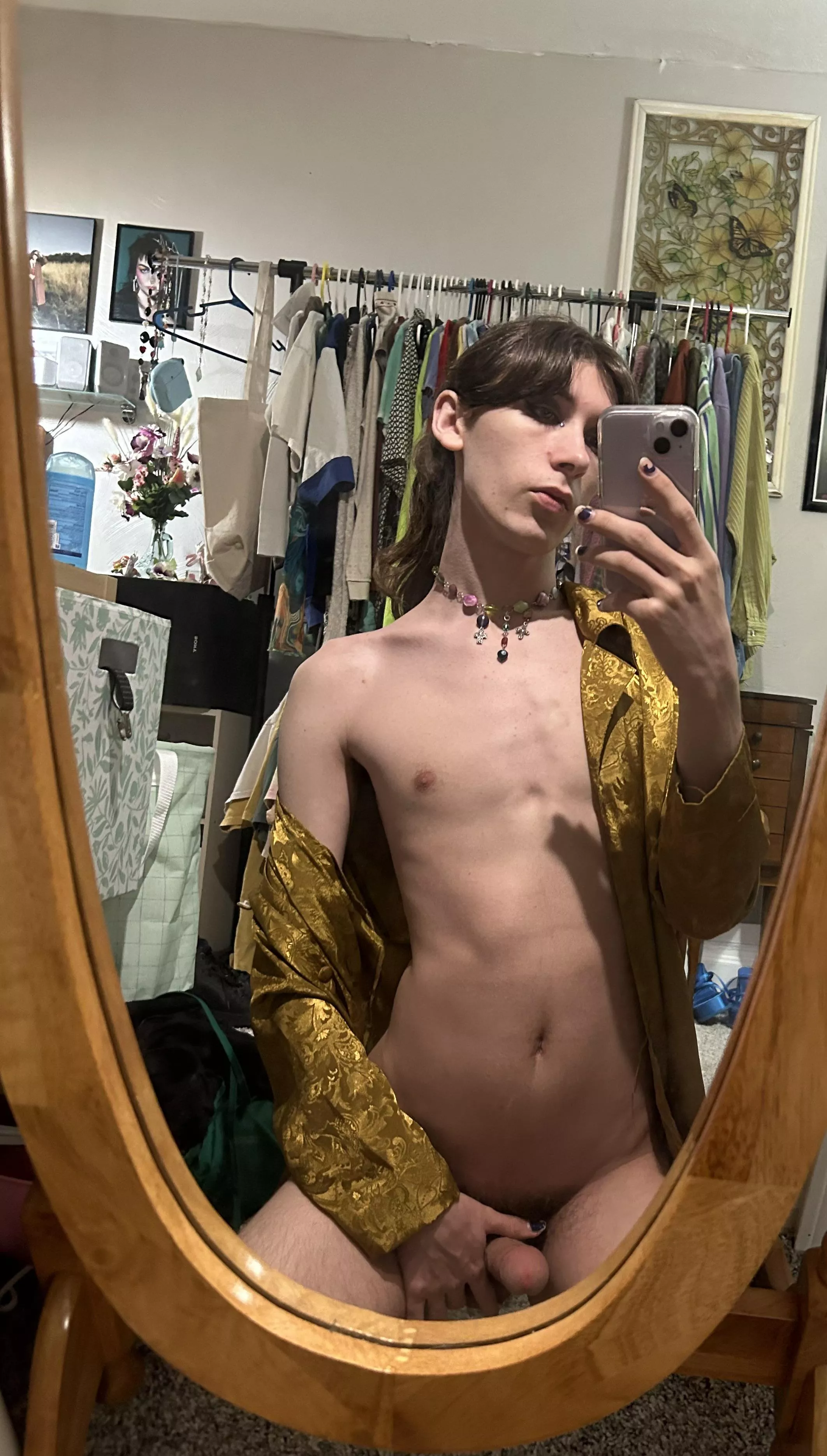 19 mtf for chubby/husky college boys or daddies to give me JOI sc: bugs4brain  posted by Routine_Ad5216