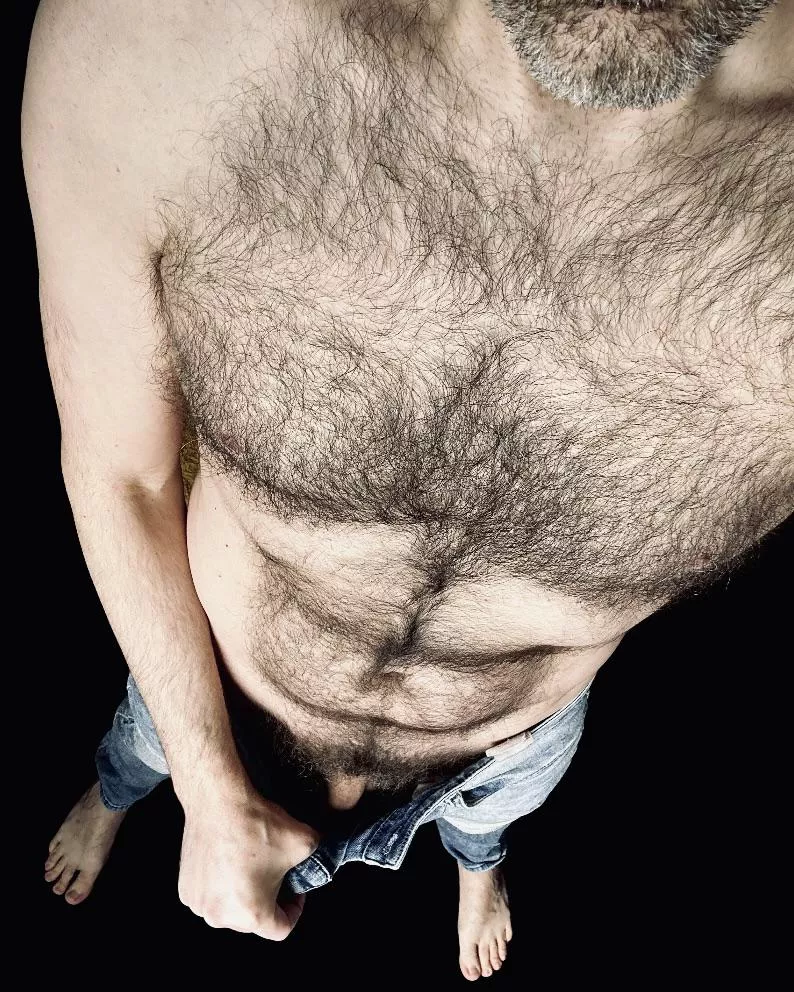 A peek inside my jeans... posted by jerseyjaxoff