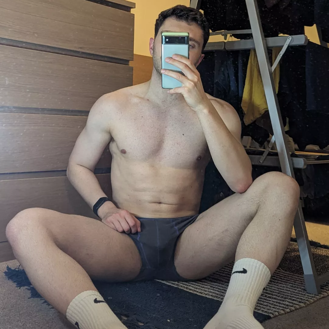 Accepting gym buddy applications... [25] posted by marks_alt