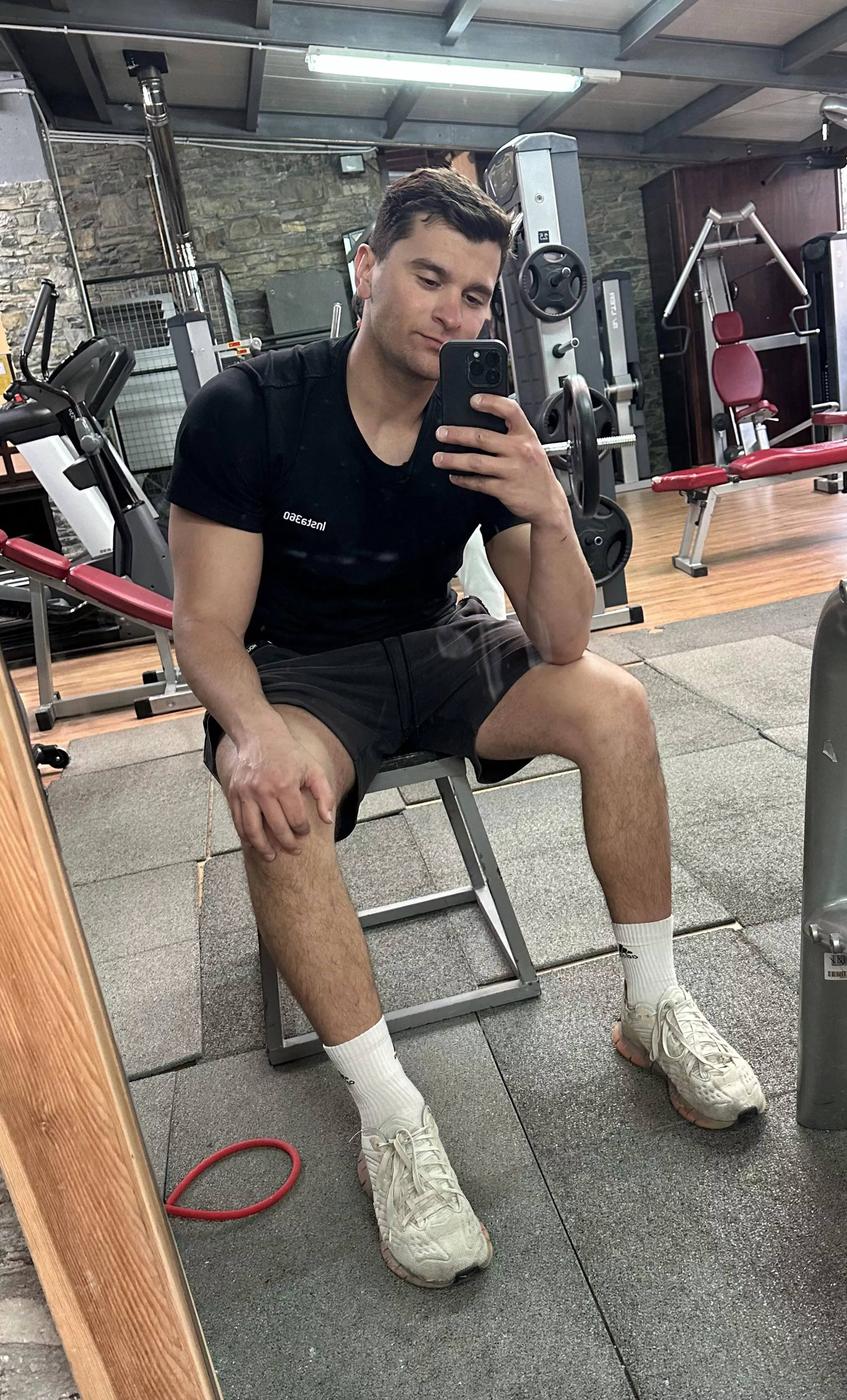 After a hard workout and hard day… Do u like my outfit? posted by realisiwak