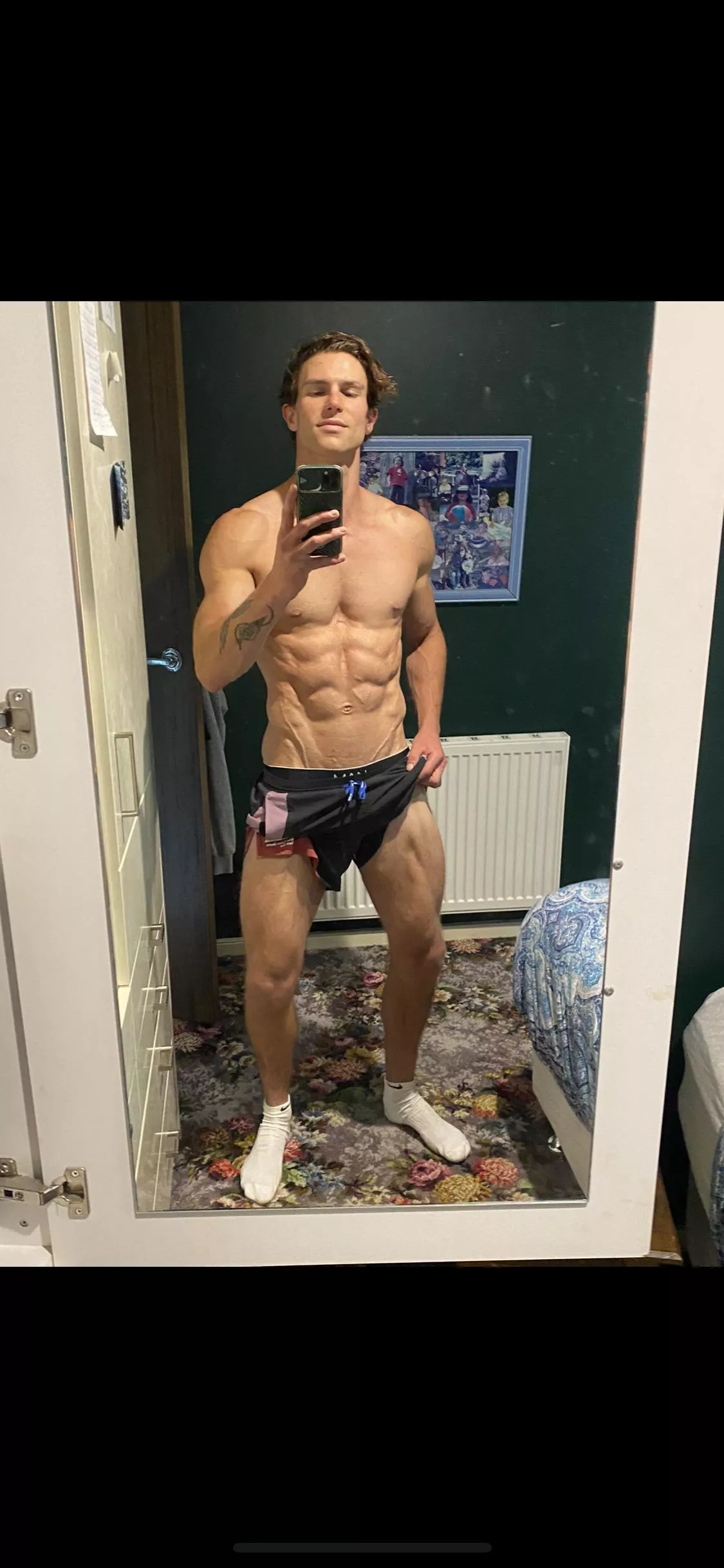 Anyone here like ab veins?  [M] posted by Cheekyaz