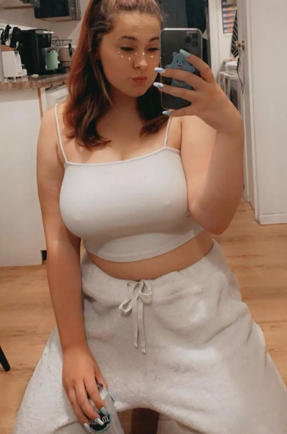 big👀 posted by Mr-Guy-69