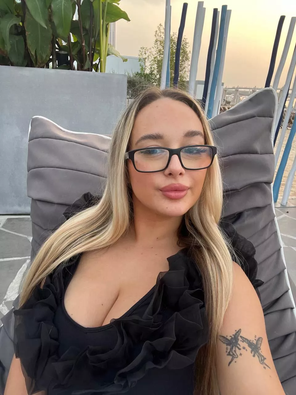 black is just always so classy posted by Call_Me_Maybet