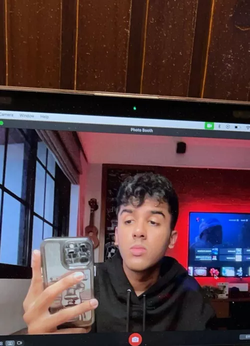 Can't sleep rn hmu I'm so bored by Consistent_Will3101