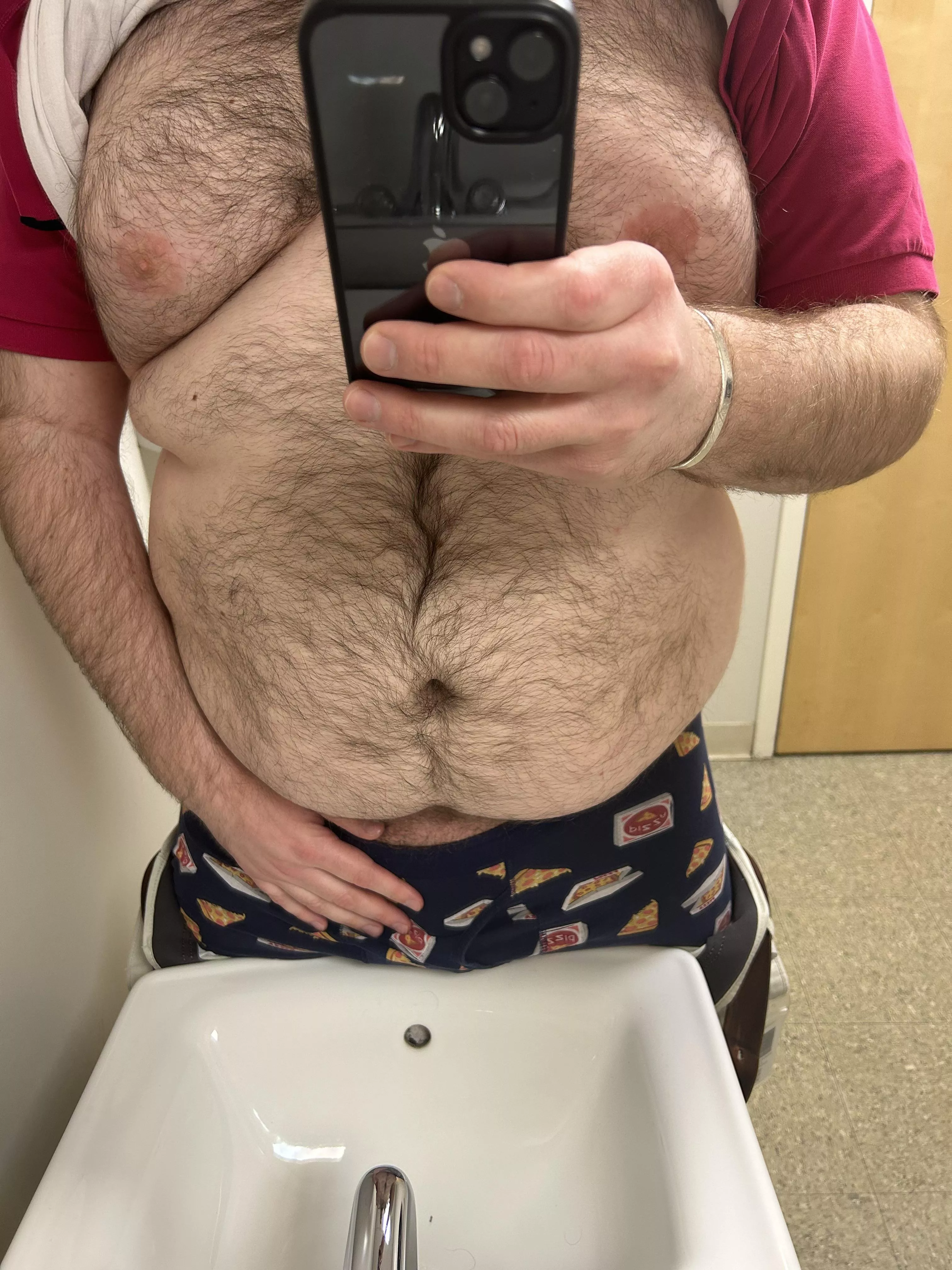 Chubby male looking posted by Anxious_Hurry_7765
