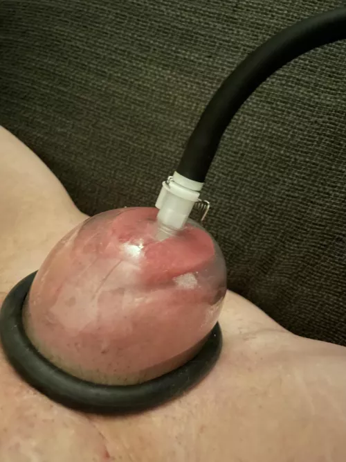 First post 🙈🤞🏻[f]33 by Temporary_Pea_5630