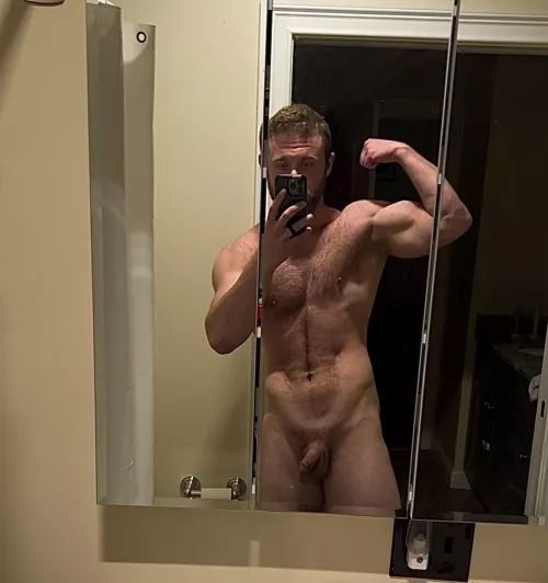 Hairy muscular selfie by ObjectiveProperty345