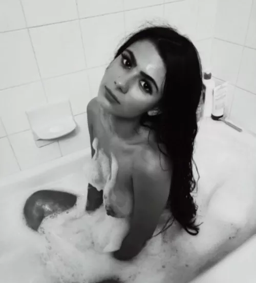 Hello  by rosiesadventuresxo