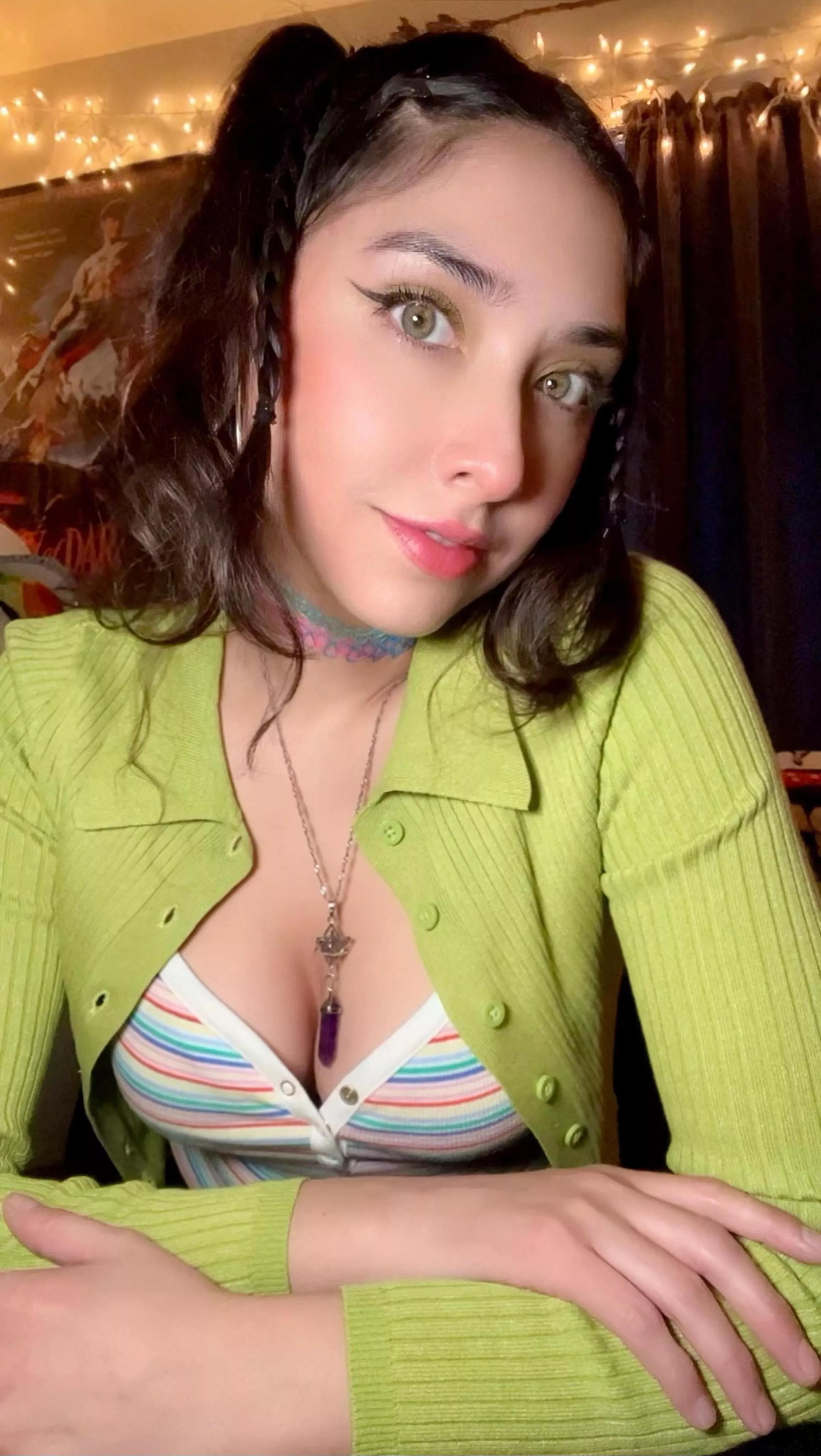 Here’s lookin’ at you cuties posted by EnigmaticDaze