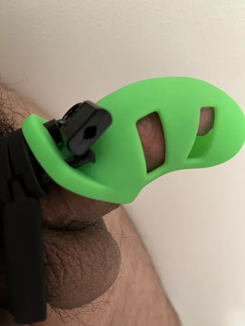 Hubby has a high sex drive and masturbates 3 times a day. I need to make this a game: every like is an hour and every comment is a day by Paigethetchick