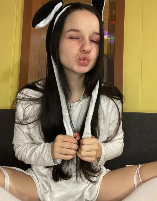 I am hot aren’t I by QueenOfLusst