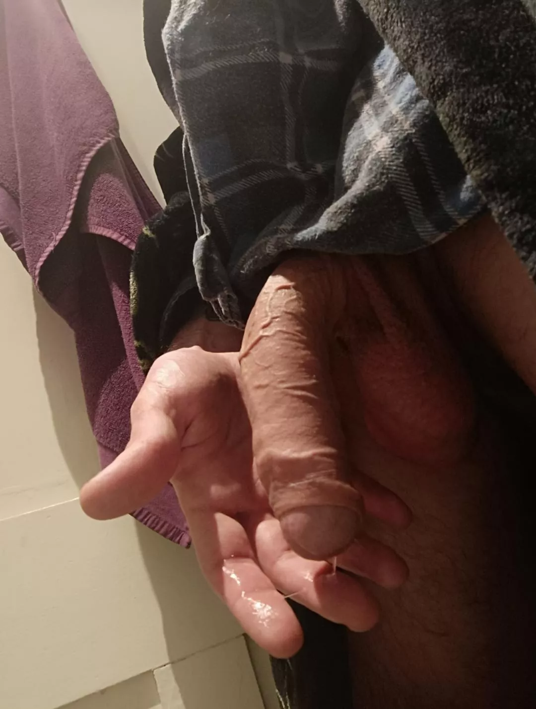 I think I'll be shooting a big load, come clean me up? posted by liftmyballs