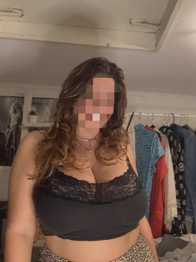 I want them sucked so badly posted by GreatForemation