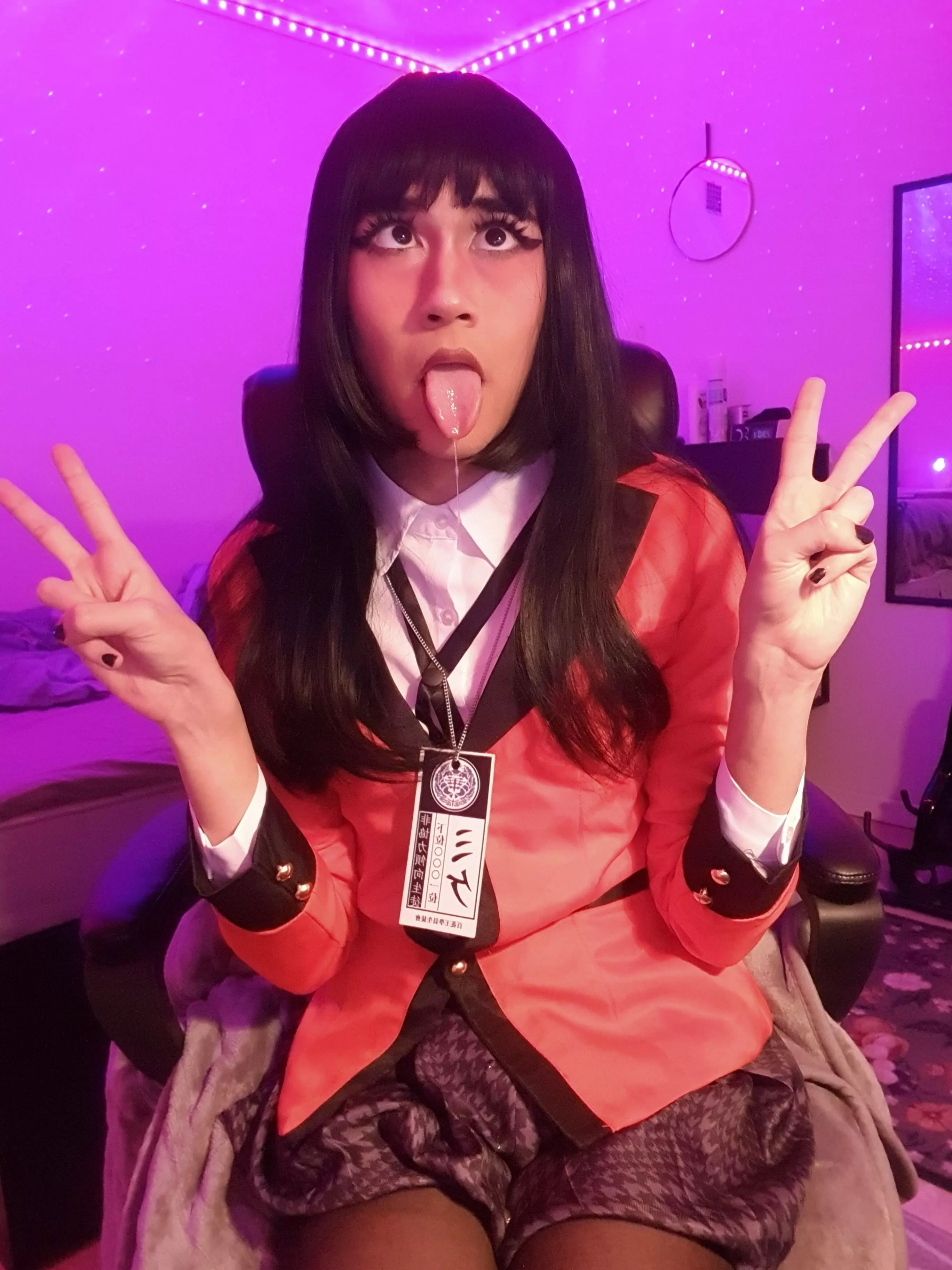 Imagine rubbing your dick all over my tongue~ 🩷 posted by lewdpillows