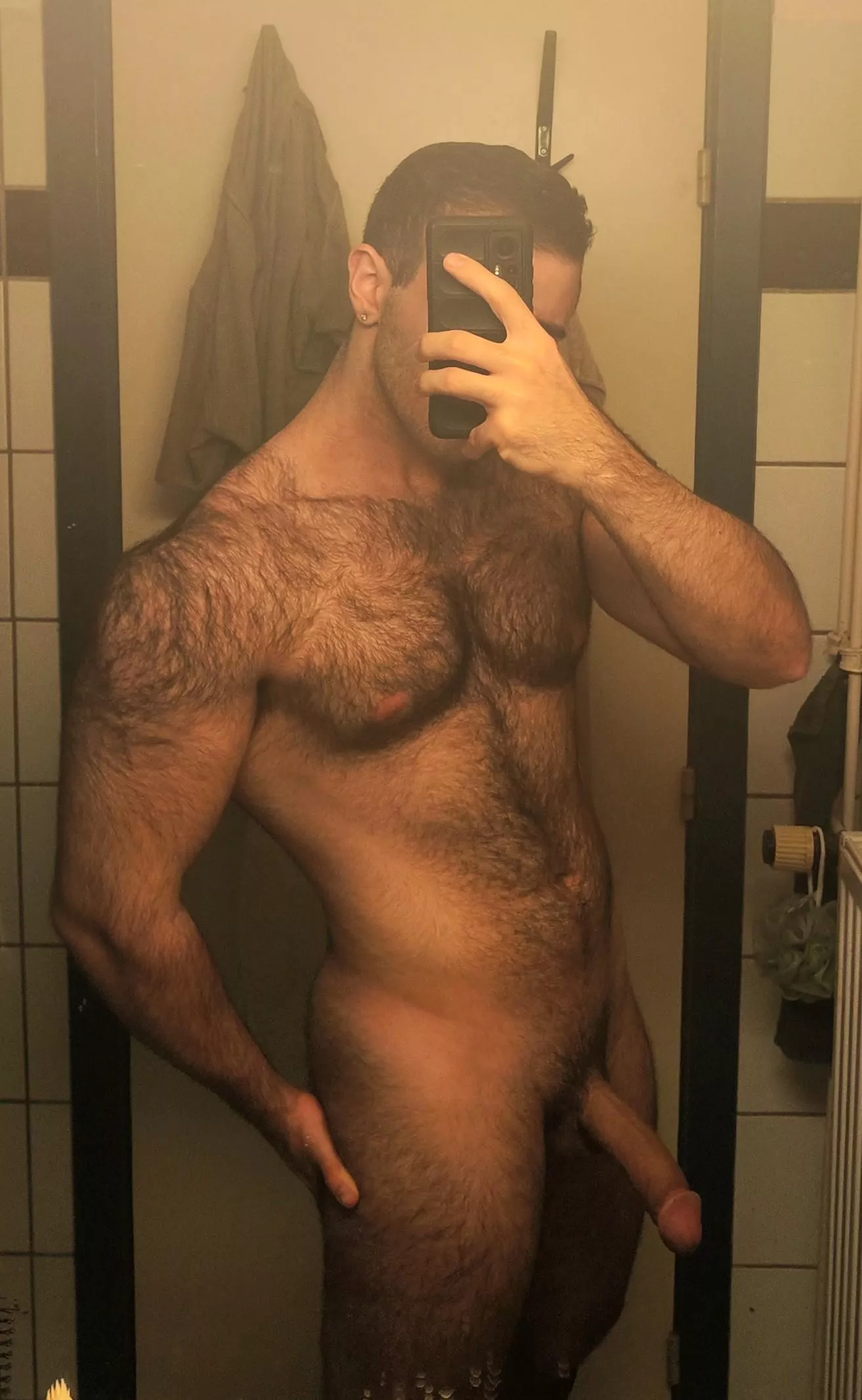 Just before lying on my bed and squirt on my hairy pecs (23) posted by bwdock