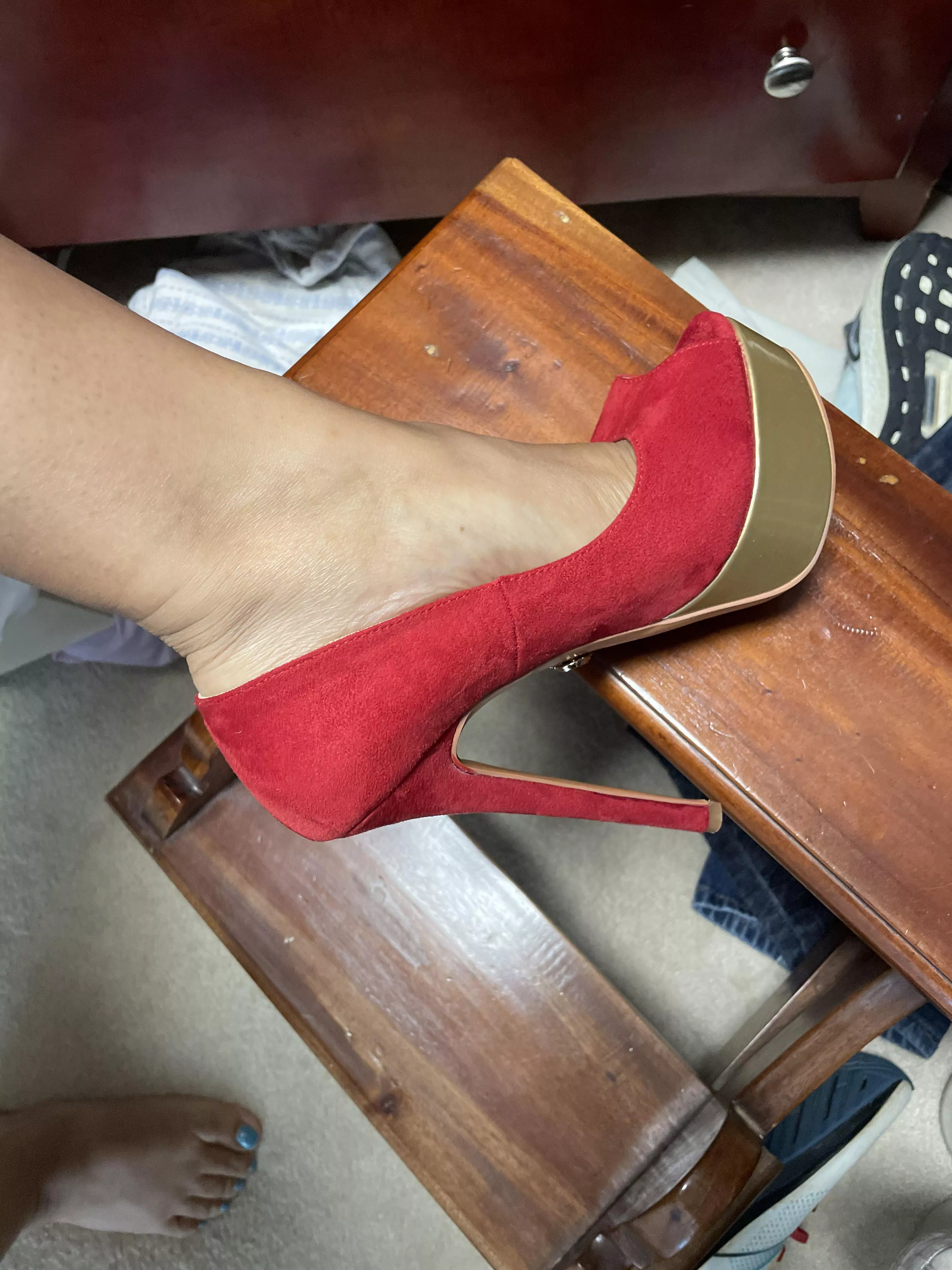 Love red posted by Guilty-again1984