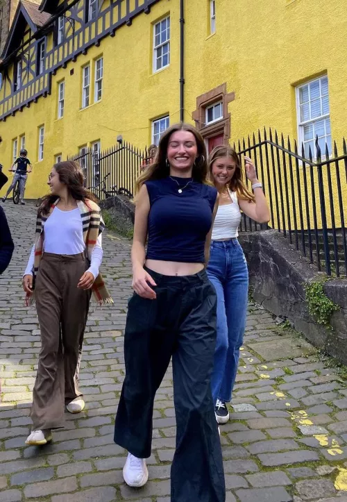 Main character bounce by Hemp_Quirk