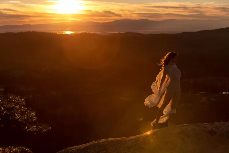 Mountain sunrise 🌄 [F] 6'1