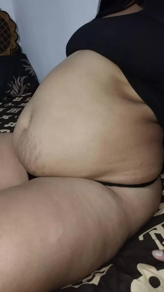 My belly is crazy, I have achieved it and I am going for more  posted by eliselinapreggo