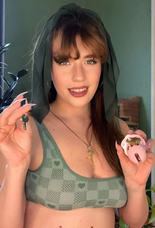 My new key necklace arrived & it's the perfect symbol for my love of chastity keyholding. by ydontwedoitintheroad