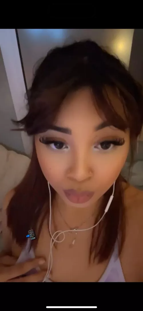 One free nude if you know the secret word🫠 by annaprincesss50