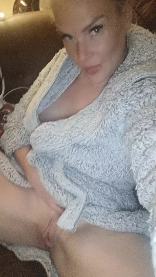 Oops.. I forgot to put on my panties..  by Lulu_Pump