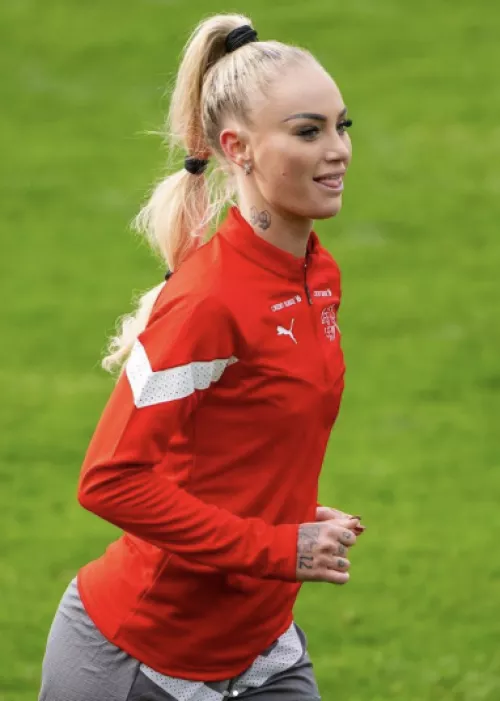 Pre-game warm up. by IamAlishalehmann7