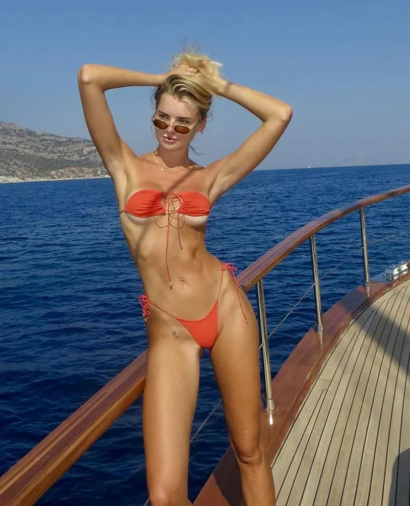 Red bikini posted by Acrobatic_Spring