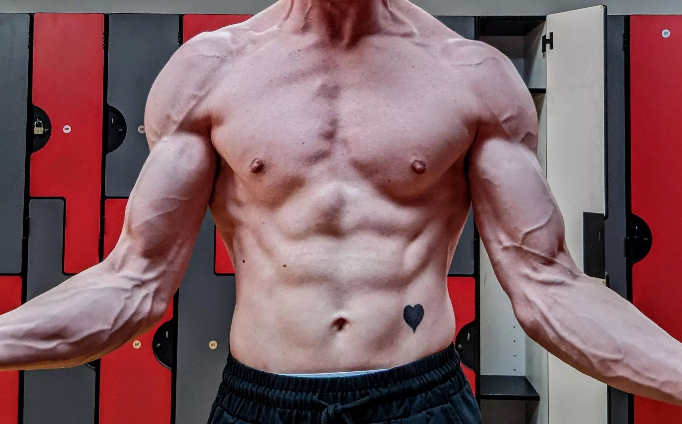 Showing off 😘 posted by vahi5315