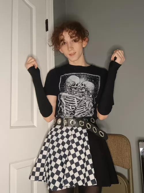 The rare occasion my face is involved by MasochisticCherry