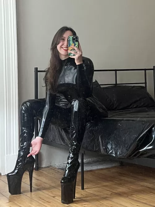 There’s boots, and then there’s… Boots.   by LATEXnCHILL