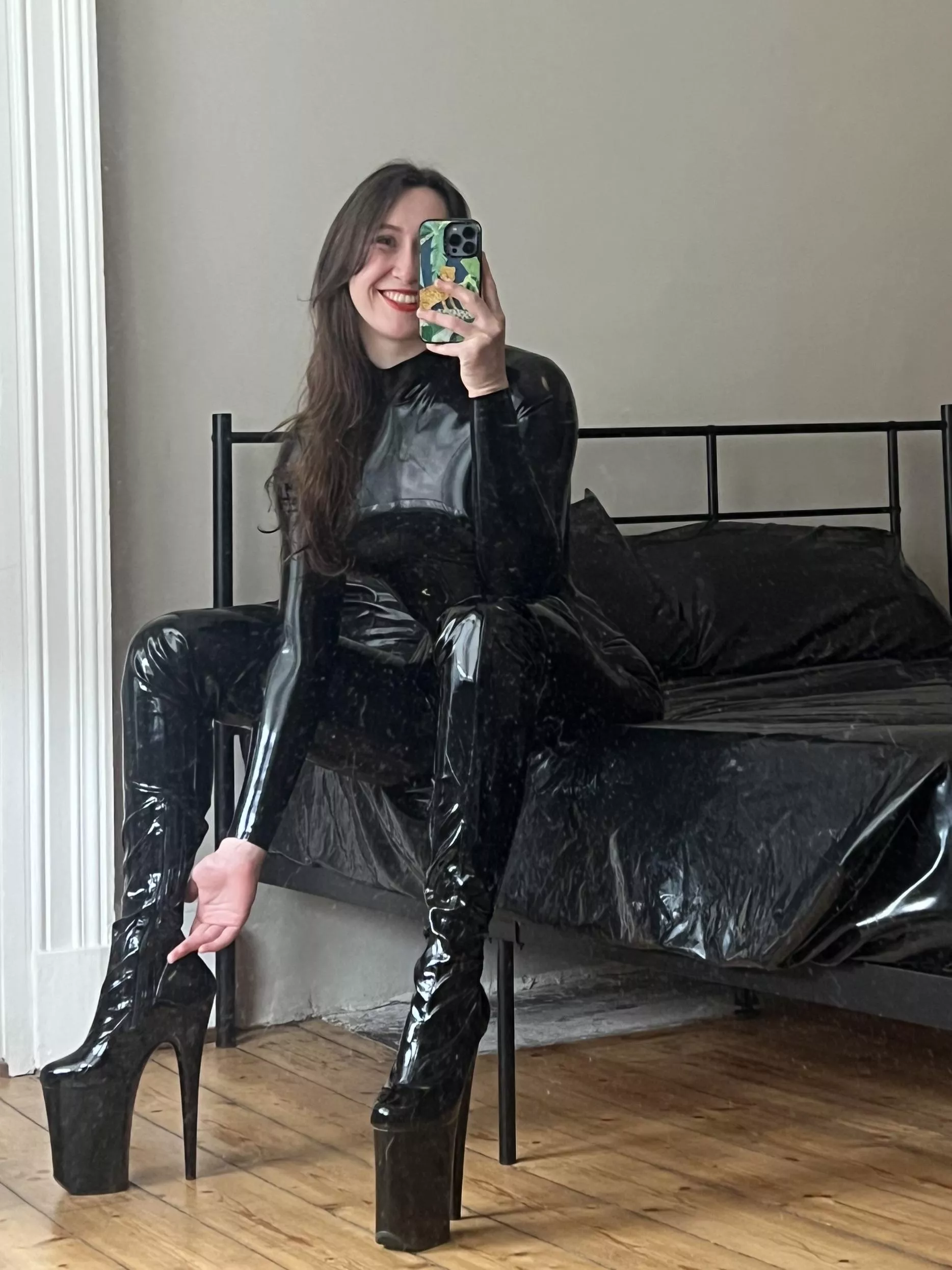 There’s boots, and then there’s… Boots.   posted by LATEXnCHILL
