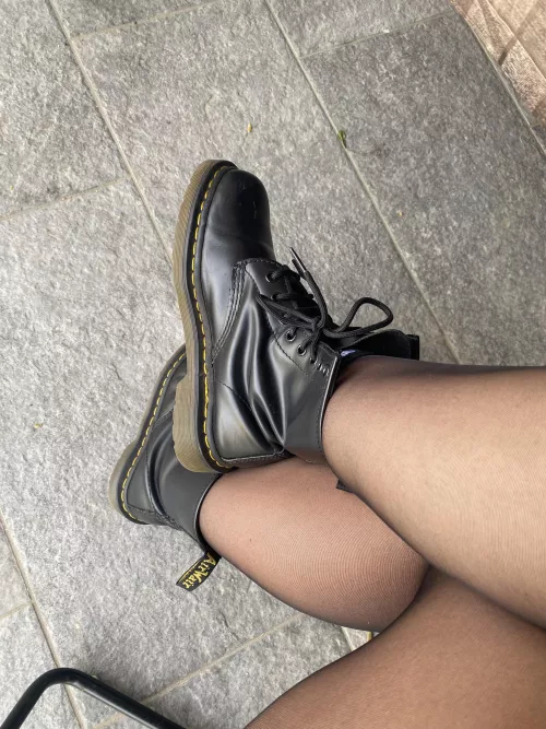 Today… black  by NatyBond_OF